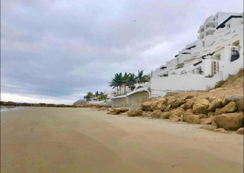 Departamento Frente Al Mar -Manta Apartment Exterior photo